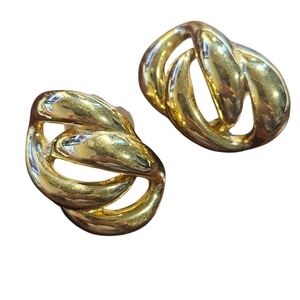 Elegant Gold-Tone Women's Earrings